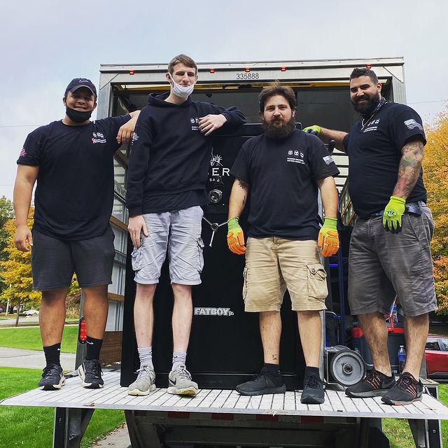 Professional Furniture Movers serving Geneva, OH